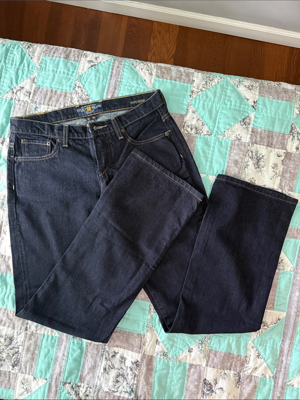 Lucky Brand Indigo Dark Wash Straight Jeans
